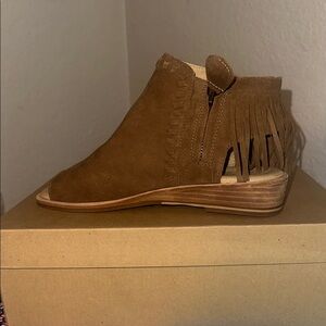 Fringe Suede Ankle Boots - Tan
